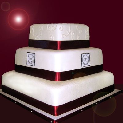 Red Ribbon Square Wedding Cake