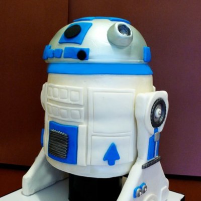 R2D2 Cake