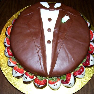 Tuxedo Groom's Cake