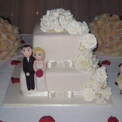 2 Tier Ivory Wedding Cake