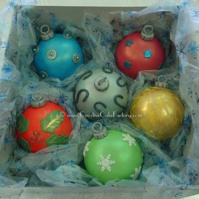Christmas Ornaments Cakes