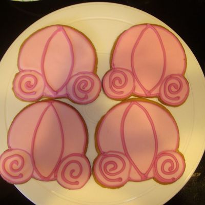 Pink Carriage Cookies