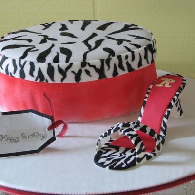 Shoe - Shoe Box