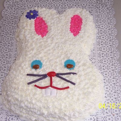 Bunny Cake With Flower