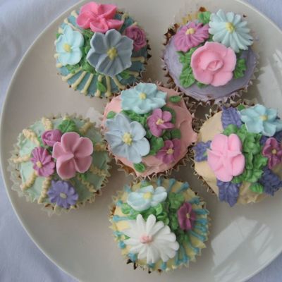 Cup Cakes - Spring Garden