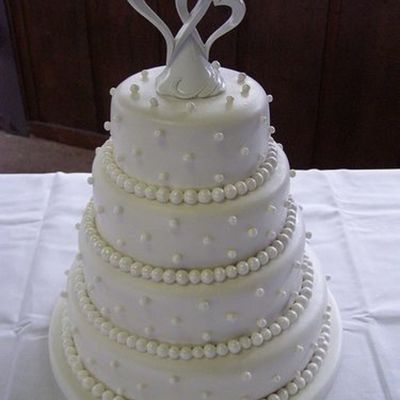 Pearl Wedding Cake