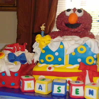 Elmo Present Cake