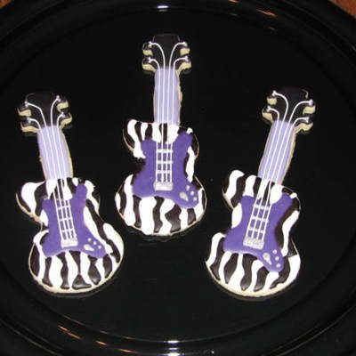 Hanna Montana Guitar Cookies