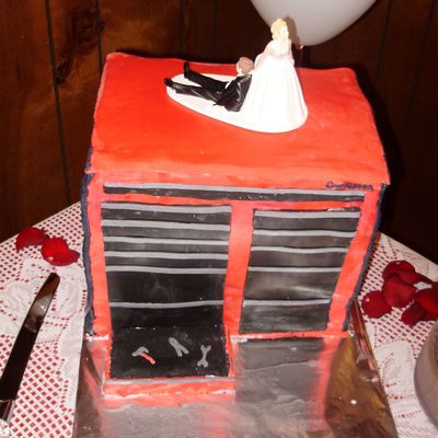Tool Box Wedding Cake