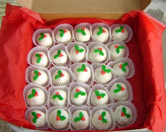 Christmas Cake Balls