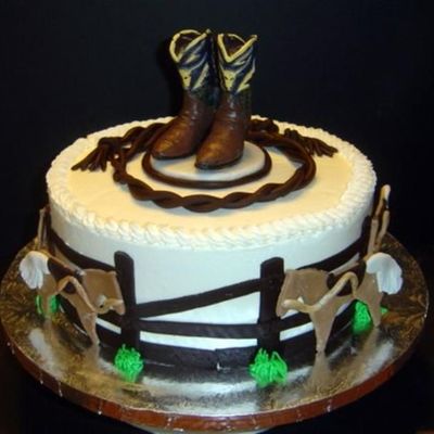 Matching Grooms Cake