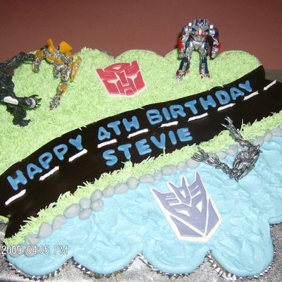 Transformer Cupcake Cake