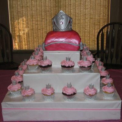Princess Pillow Cake And Cupcakes