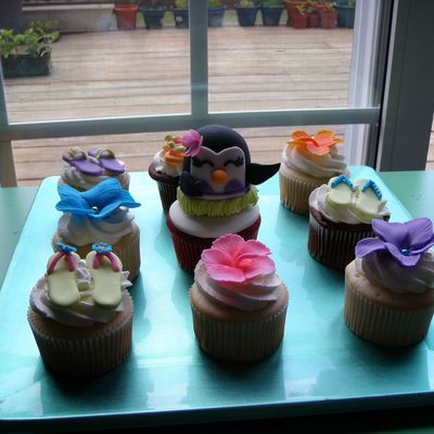 Cupcake Luau