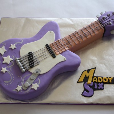 Hannah Montana Guitar Cake