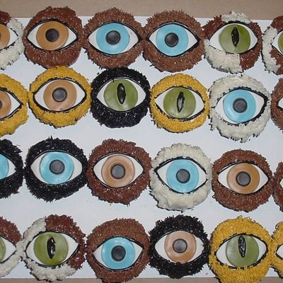 Animal Eye Cupcakes