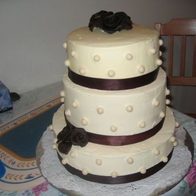 Pearls & Ribbons Anniversary Cake