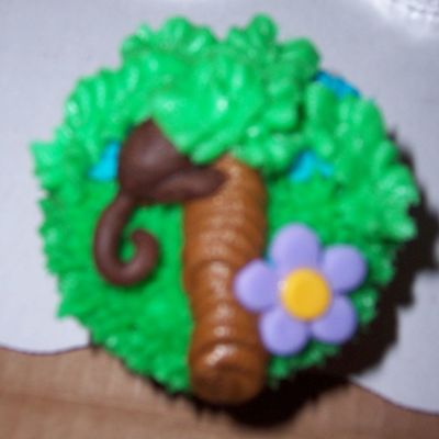 Monkey In The Tree Cupcakes