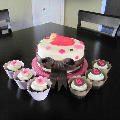 Baby Shower Cake And Cupcakes