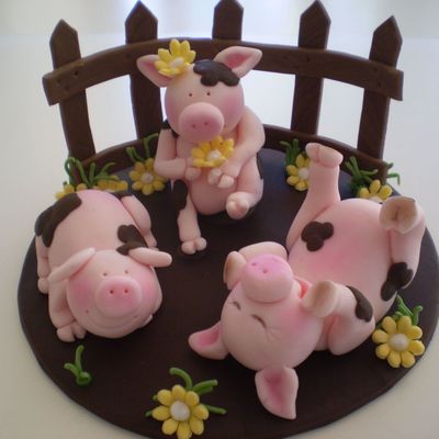 Pig_Cake_Topper_4_Email.jpg