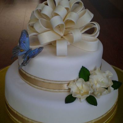 Gold Wedding Anniversary Cake