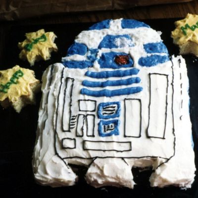 R2D2 Birthday Cake