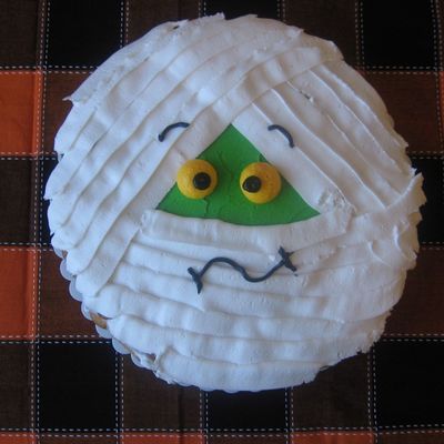 Mummy Head Cake