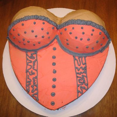 Bustier Cake