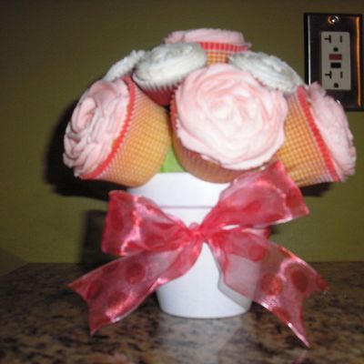 Vday Cupcake Bouquet