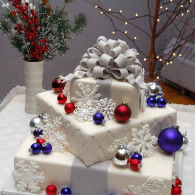 Christmas Wedding Cake