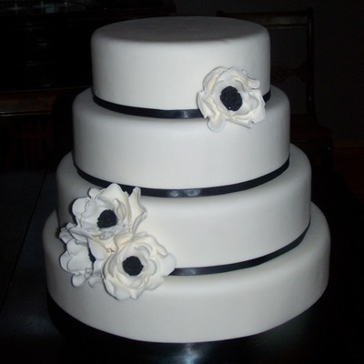 Black & White Wedding