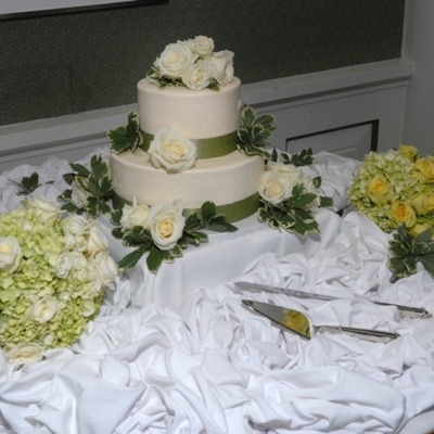 Small Wedding With Fresh Flowers