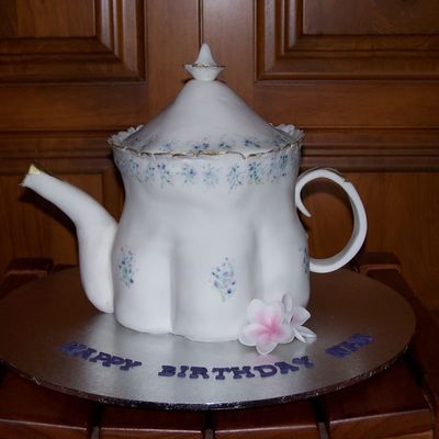 Royal Albert Teapot No#2