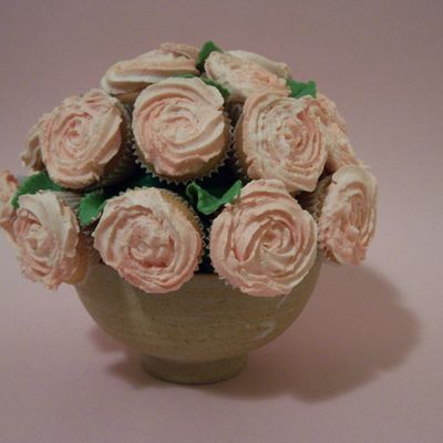 Peach Cupcake Bouquet