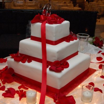 Red Rose Petal Cake