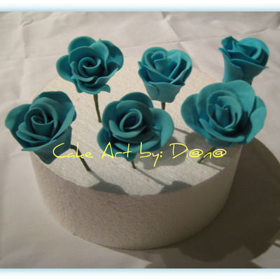 Gumpaste Roses