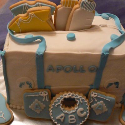 Baby Shower Diaper Bag Cake