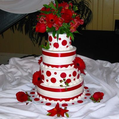 Dots, Ribbons & Flowers Cake