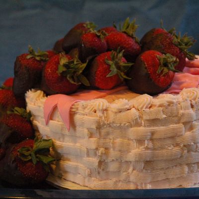 Triple Strawberry Cake With Chocolate Strawberry Cascade With Basketweave