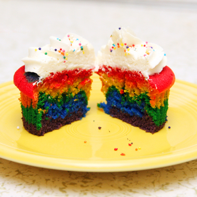 Vanilla Rainbow Cupcakes