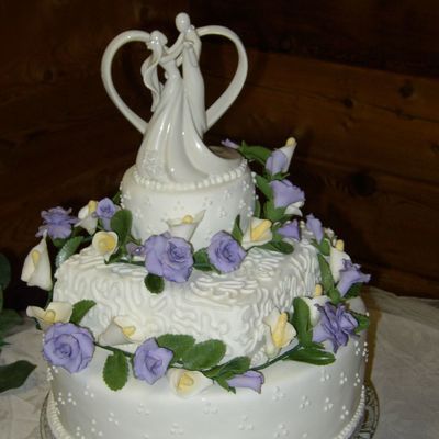 Rose Calla Wedding Cake