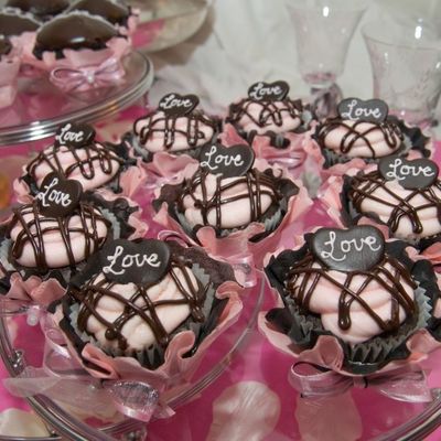 First Wedding Cake/cupcakes