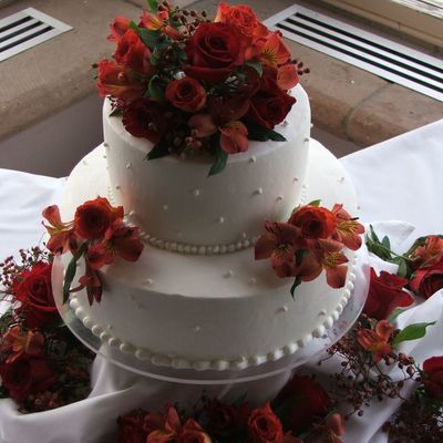 Two Tier Plain Iced With Pearls