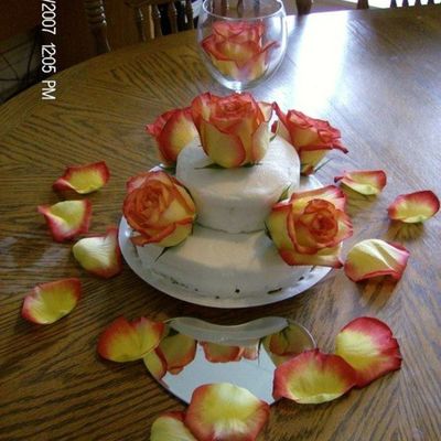 Small Cake With Roses