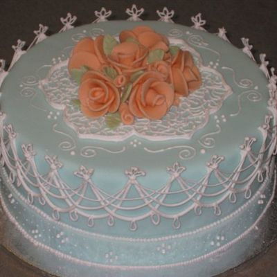 Klara Johnson Stringwork Cake
