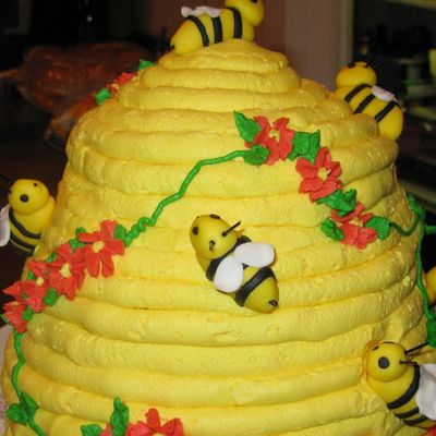 Bee Hive Cake