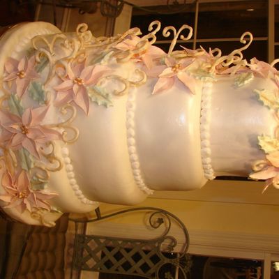 Christmas Wedding Cake