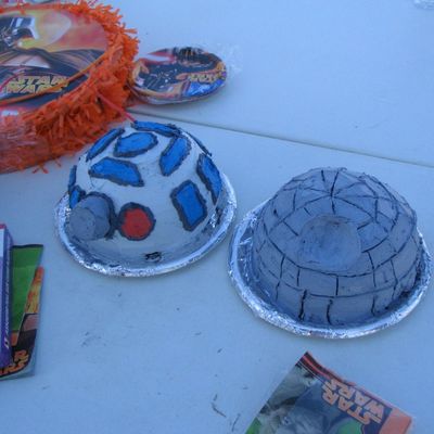 Kind Of Dorky Star Wars Cakes...