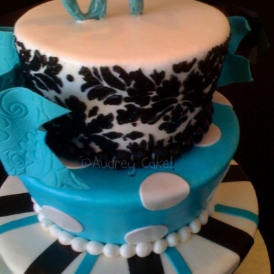 Sweet 16 Cake