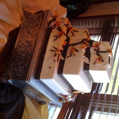 Fall Branch Wedding Cake